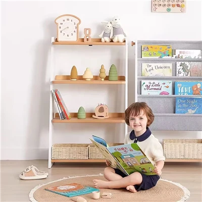 ตู้หนังสือเตี้ยสำหรับห้องเด็ก